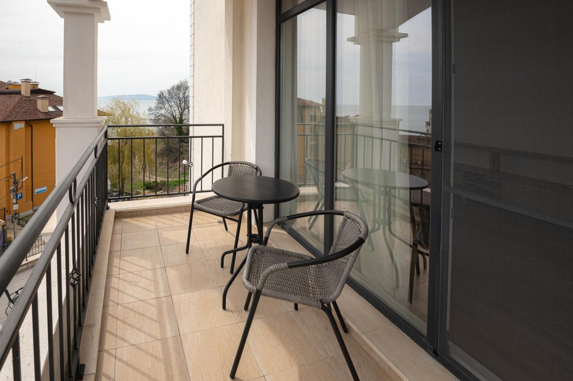 בלצ'יק Hotel Samara With Relax Area מראה חיצוני תמונה