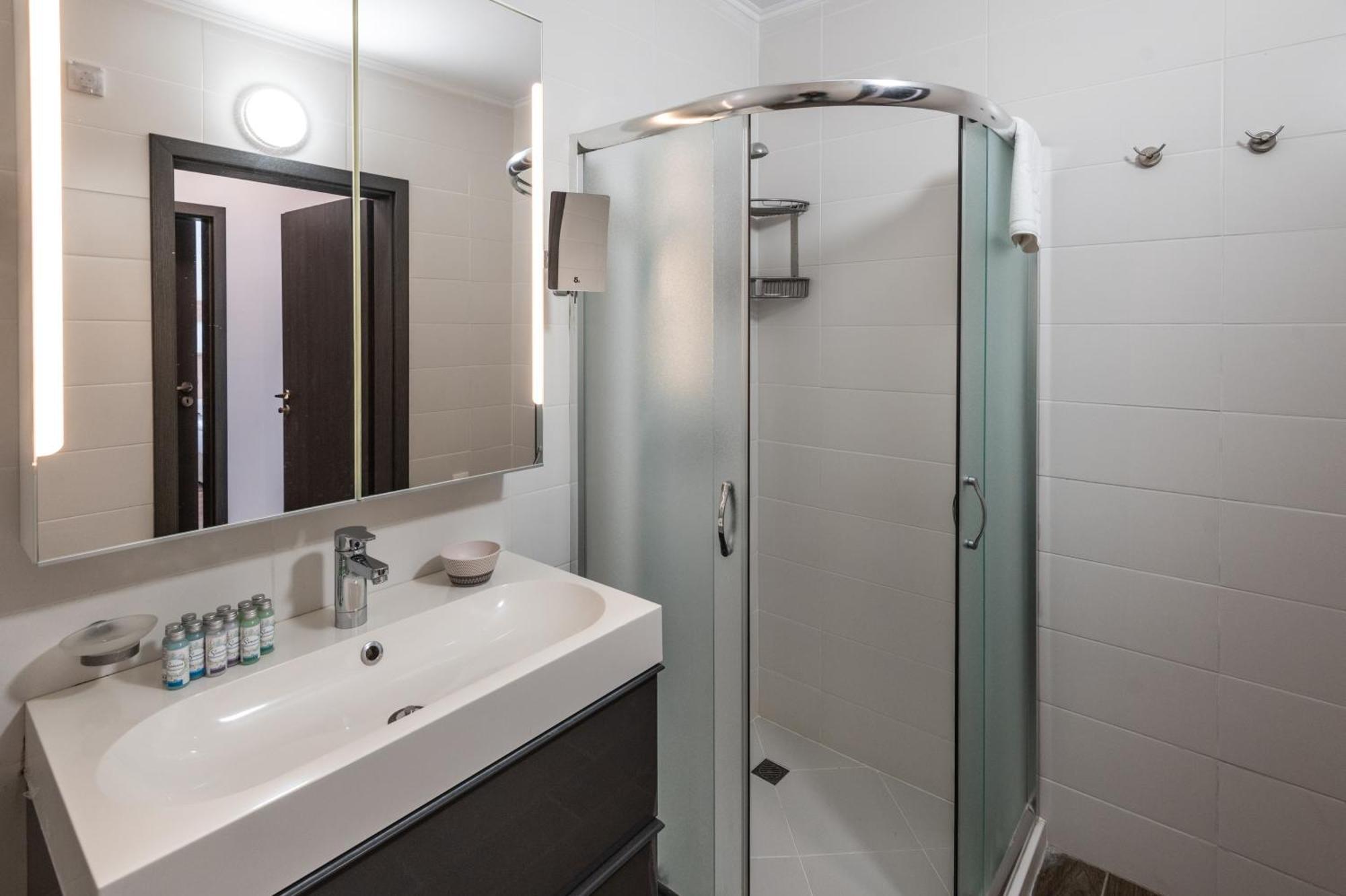 בלצ'יק Hotel Samara With Relax Area מראה חיצוני תמונה