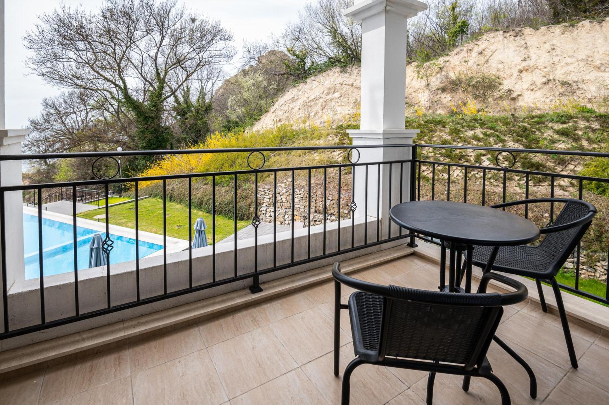 בלצ'יק Hotel Samara With Relax Area מראה חיצוני תמונה